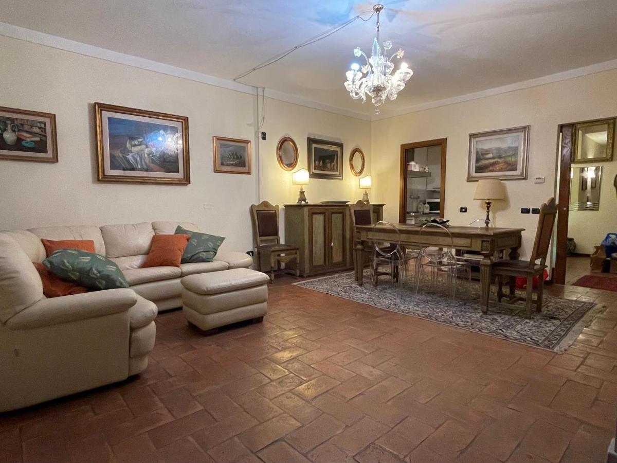Borgo Di Piero Apartment Sansepolcro Bagian luar foto